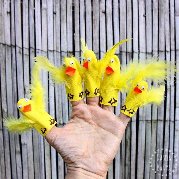 5-little-ducks-rubber-glove-finger-puppets.webp