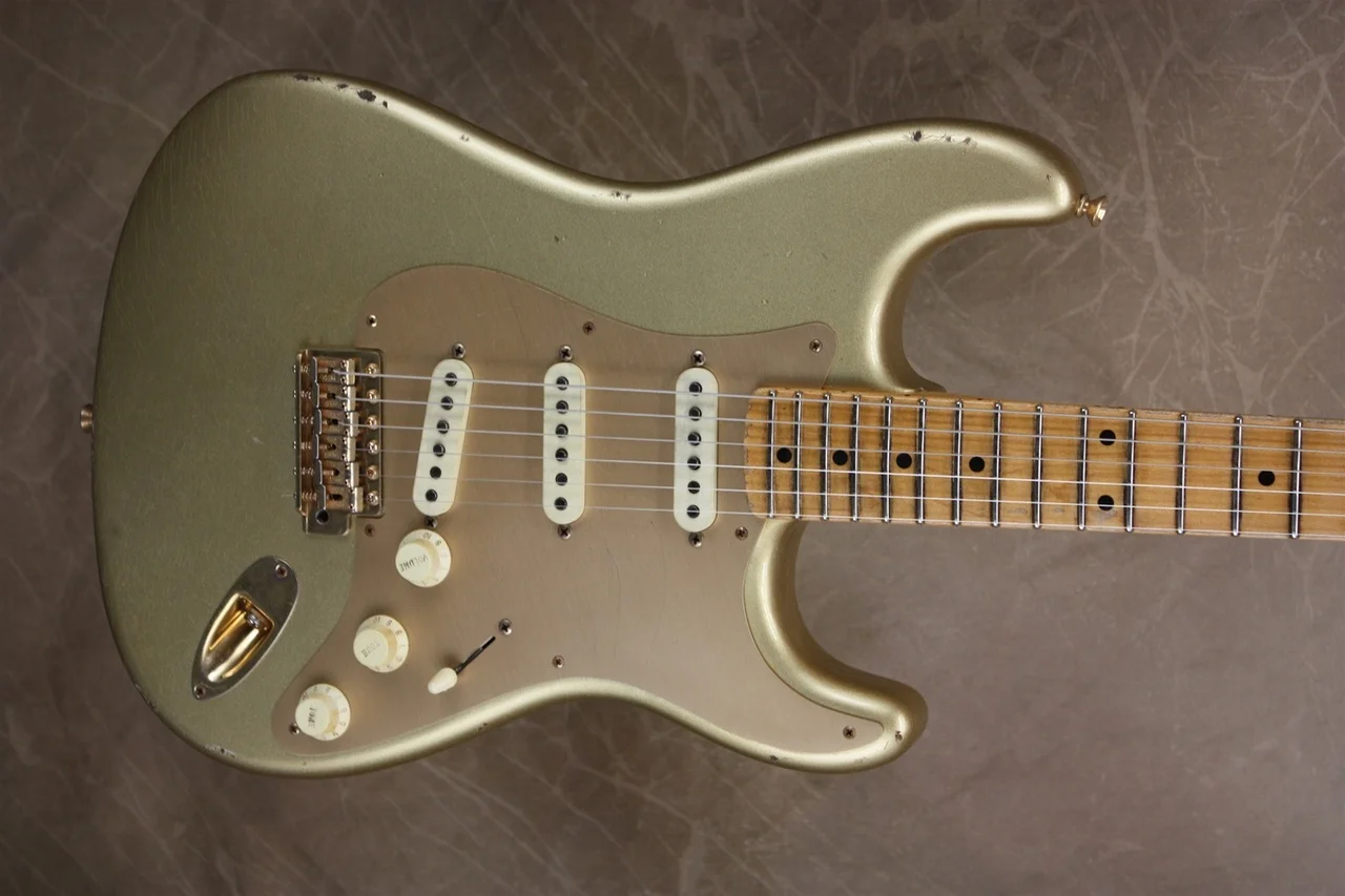 Fender-Masterbuilt-57-Strat-HL-2__69135.1392065055.1280.1280.webp