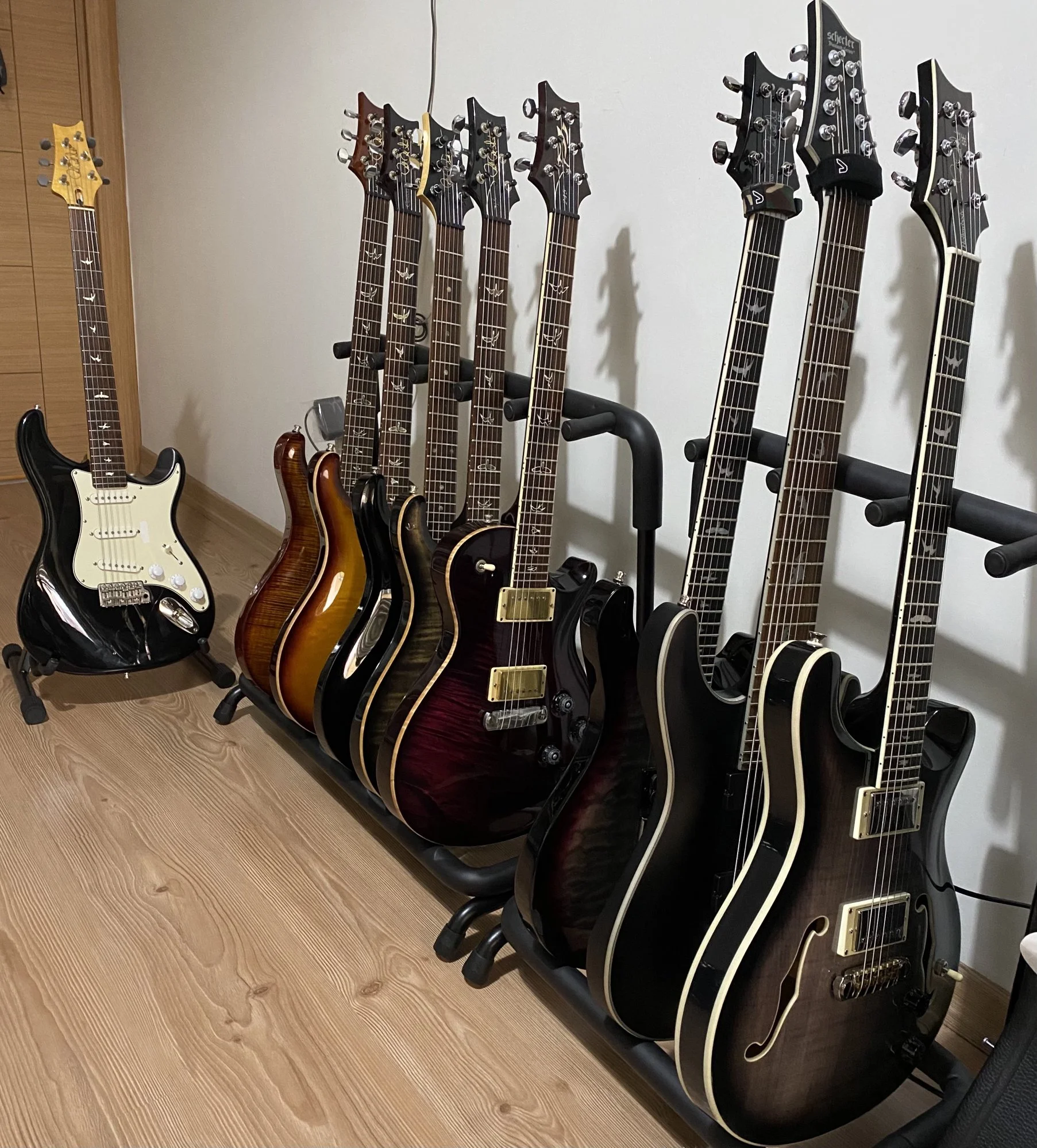 guitars_30012021.webp