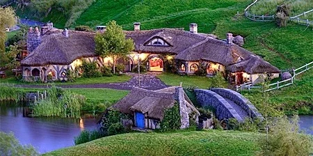 hobbitpub01.webp