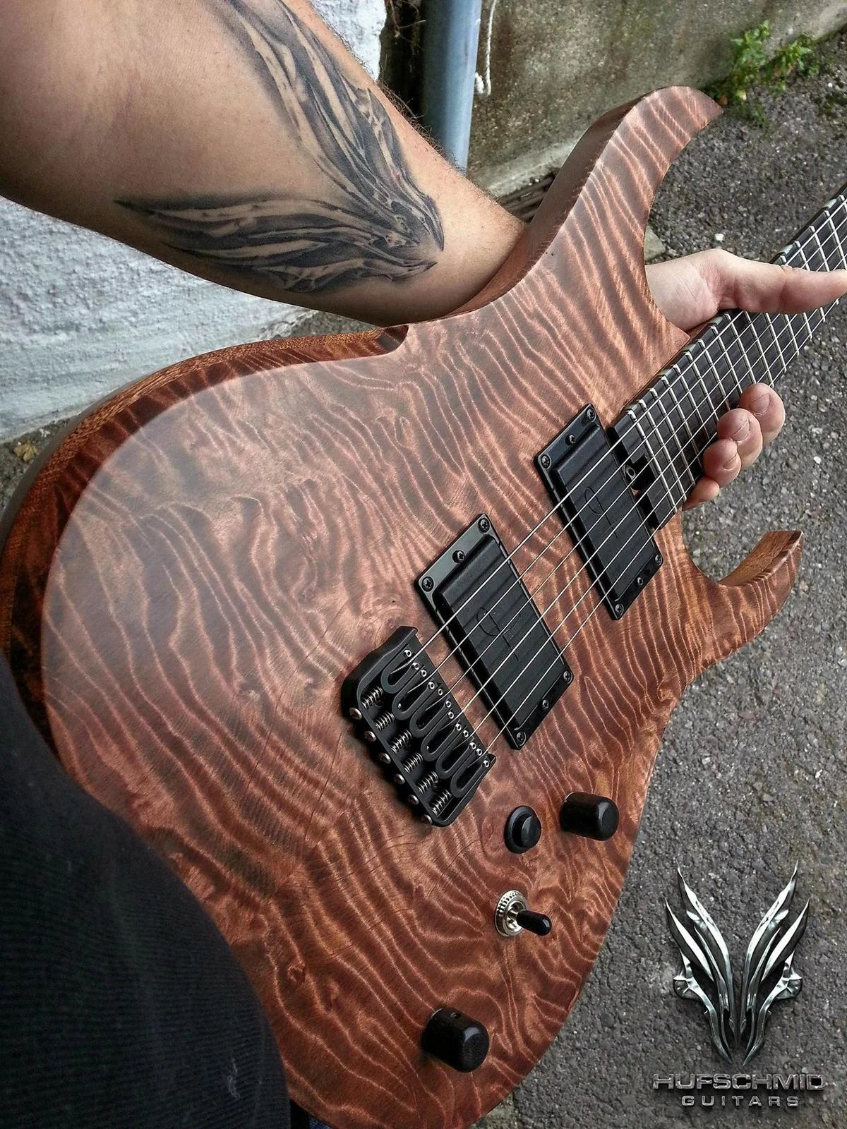 hufschmid-guitars-2.webp