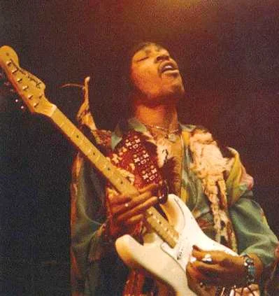 jimi_hendrix_on_stage_fender_stratocaster.webp