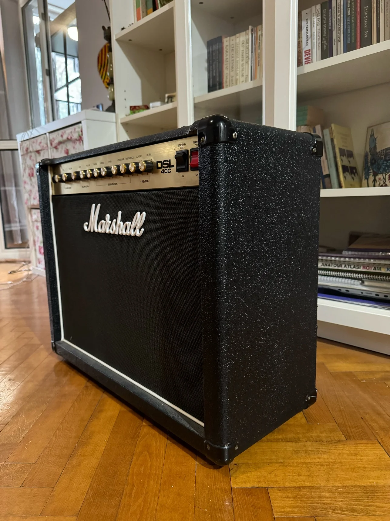 Right.webp Right.webp